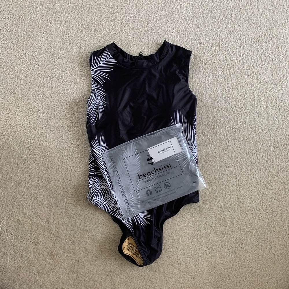 Black surfer bathing suit with white palm fronds - Picture 2 of 4